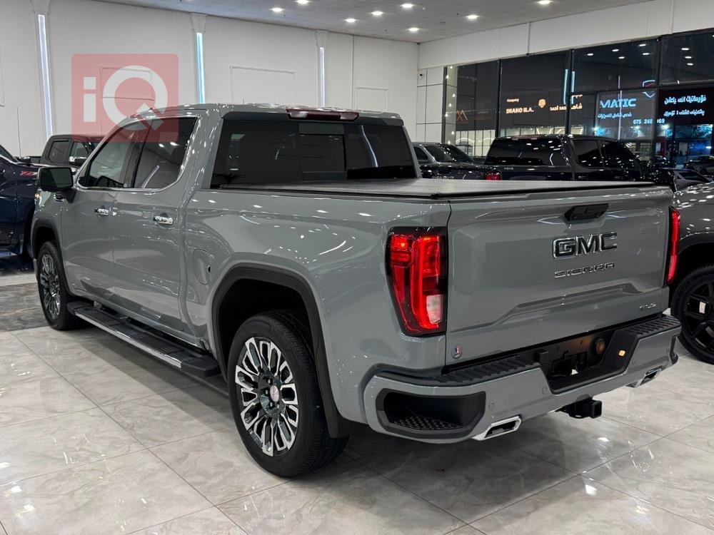 GMC Sierra